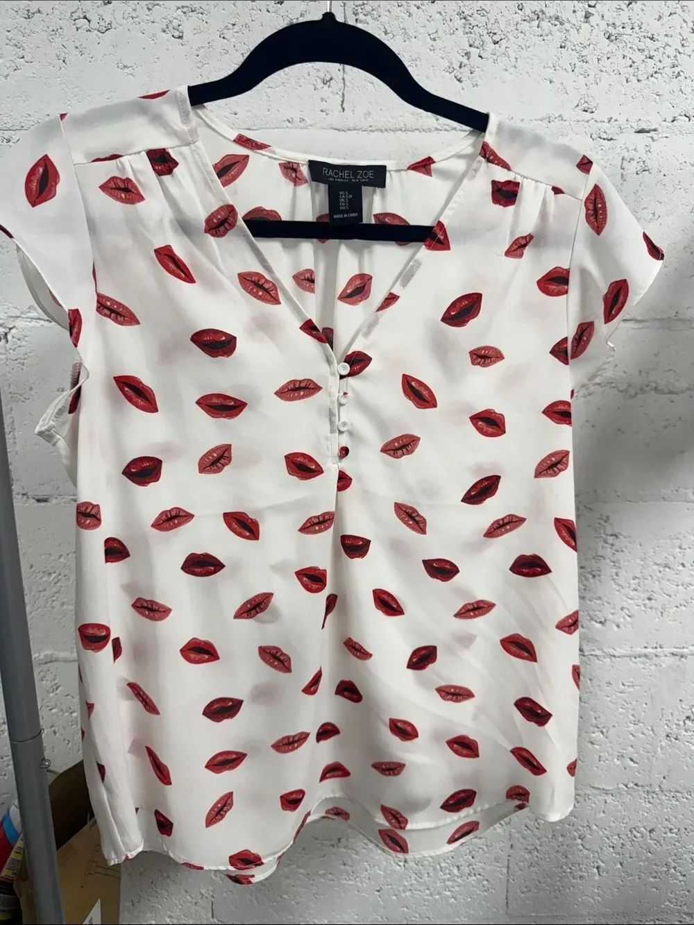 Rachel Zoe White Blouse with Red Lip Print - Size Small Top
